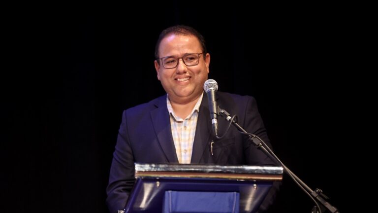 João Batista da Silva discursando em evento