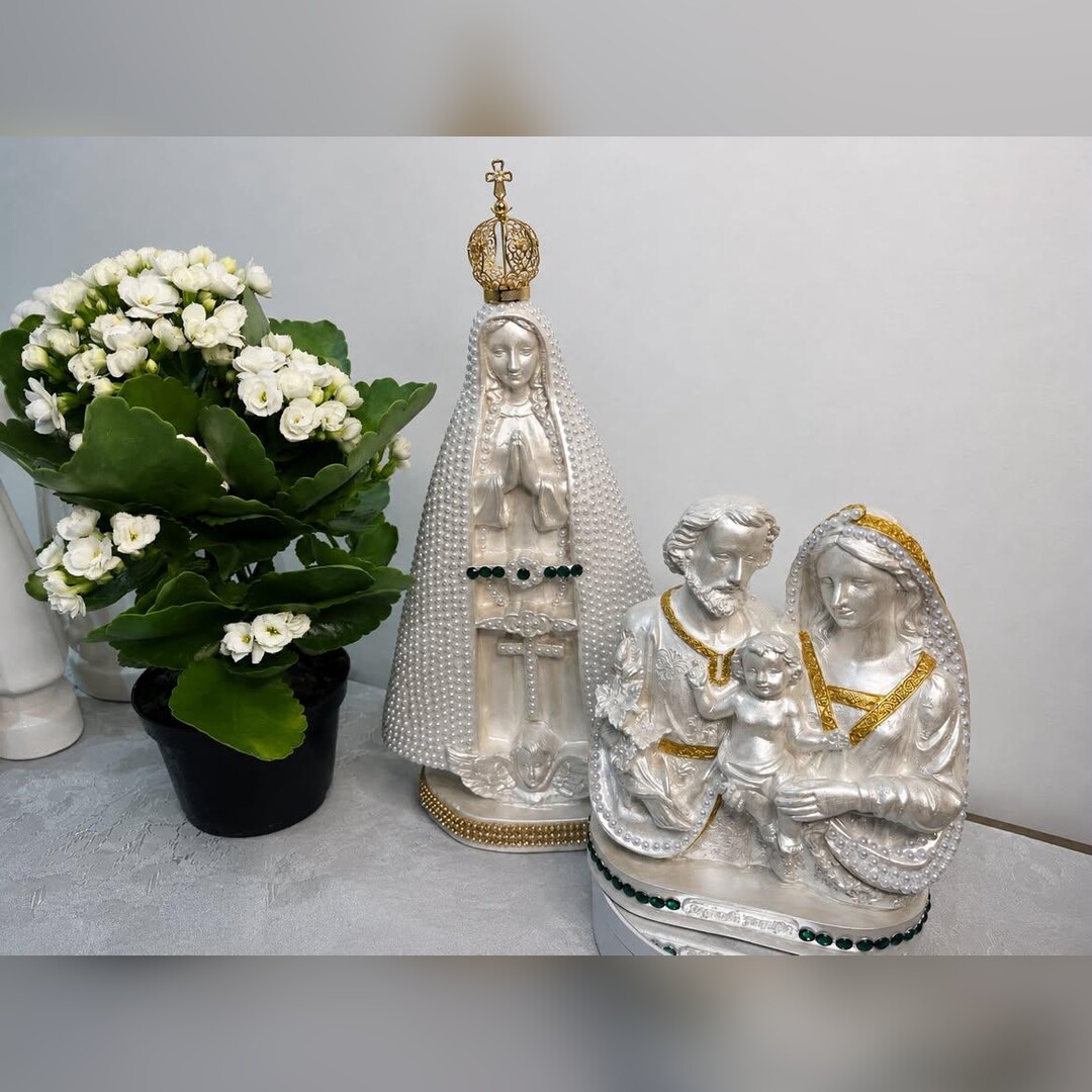 Peças sacras do Ateliê Cecília Oliveira